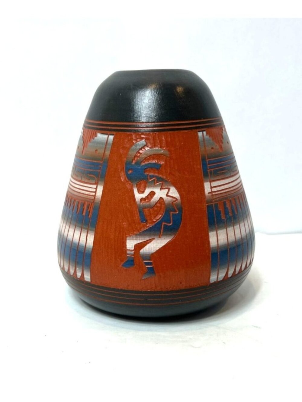Native American Navajo Pottery Vase Etched Kokopelli Signed V. King Vibrant